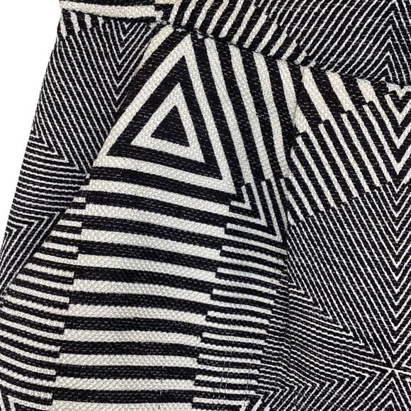 HD In Paris Anthropologie Black & White Geometric Patterned Skirt Size XS XSmall - Picture 4 of 9